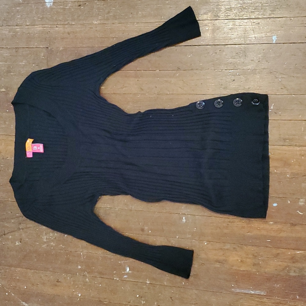 CLOSET CLOSING 7/31 Black scoop neck 3/4 sleeve sweater size small